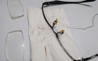 怎么样把眼镜镜片装进去，怎么样把眼镜镜片装进去呢